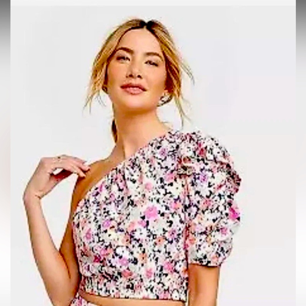 Universal Thread Pink Floral One-Shoulder Crop Top